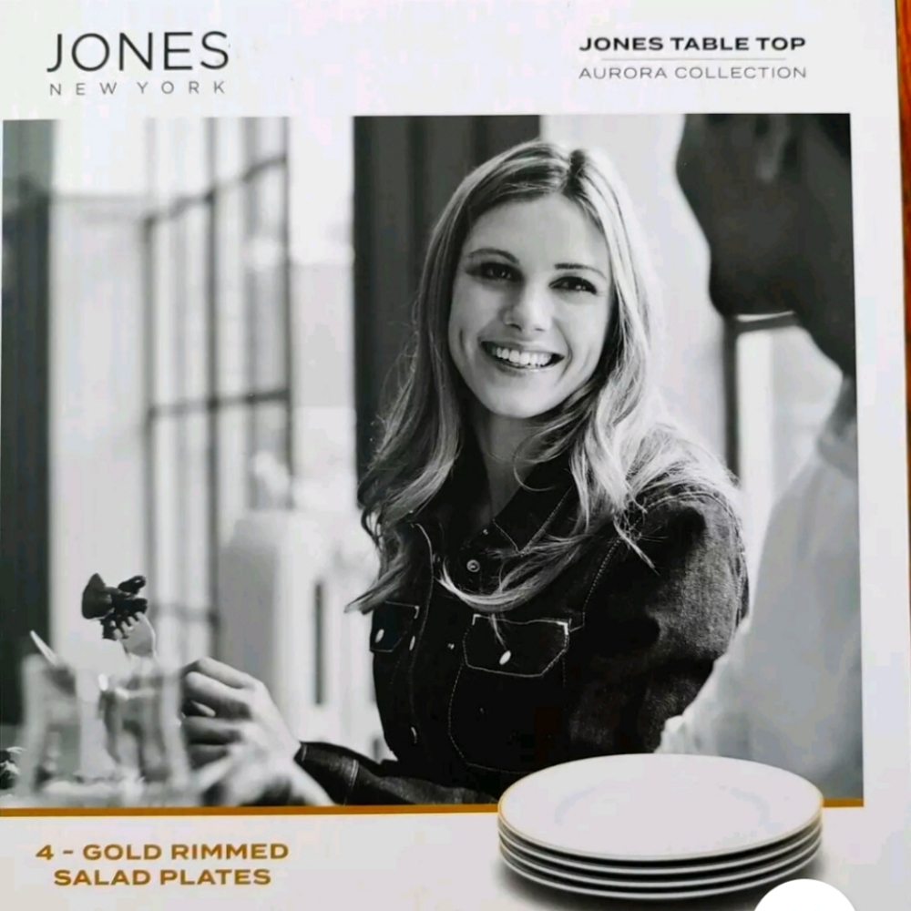 Jones New York  4/8.5 gold rimmed salad plates